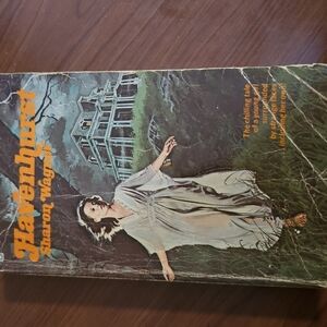 Havenhurst Sharon Wagner Vintage Paperback Book First Printing 1975 (B-N)